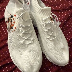 Elegant White Women's Sneakers with Embroidered Accents